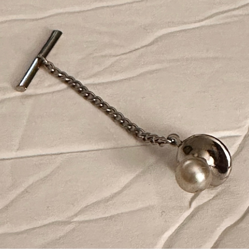 Vintage Faux Pearl Tie Tack with Chain